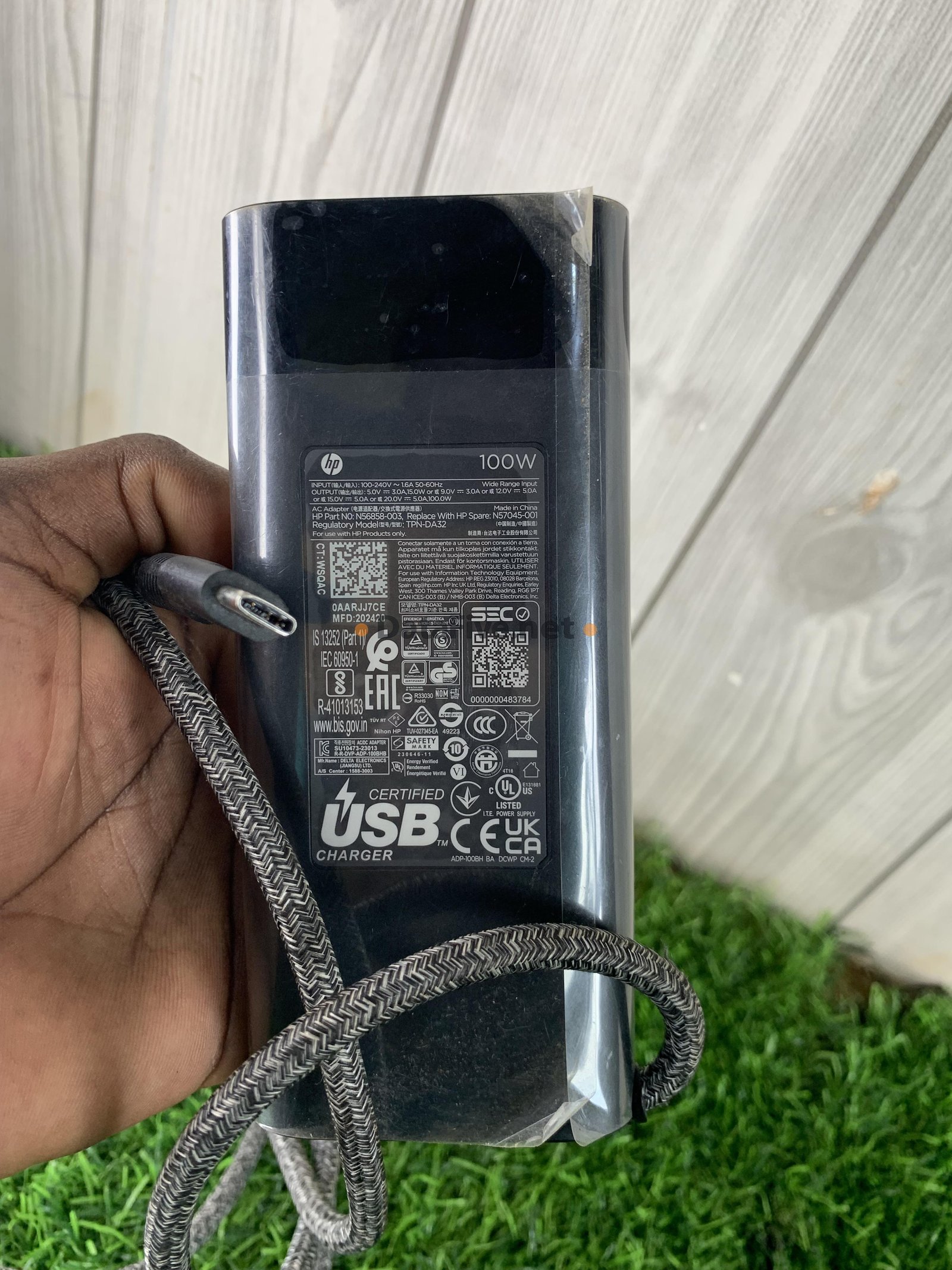 Chargeur HP type C 100w - photo principale